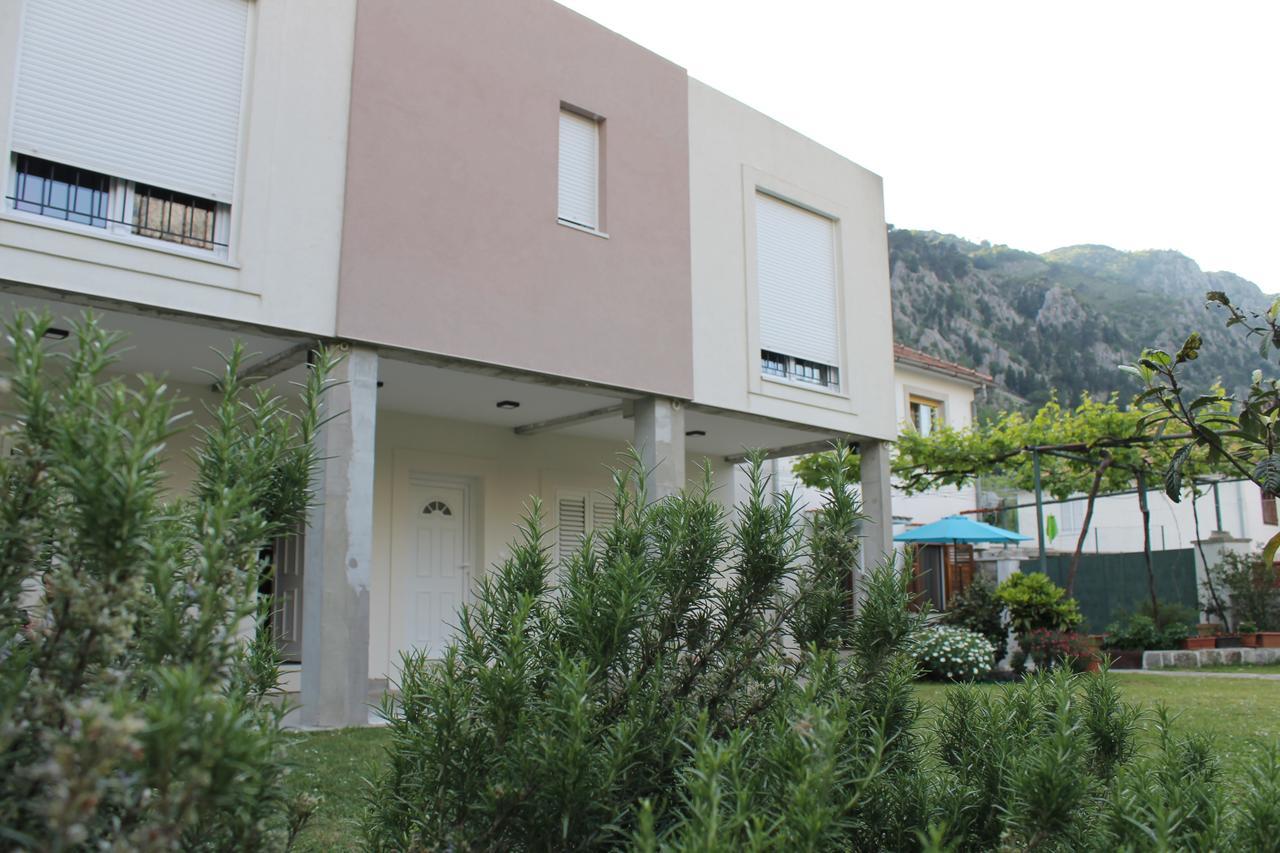 Apartments Grgurevic Kotor Exteriör bild